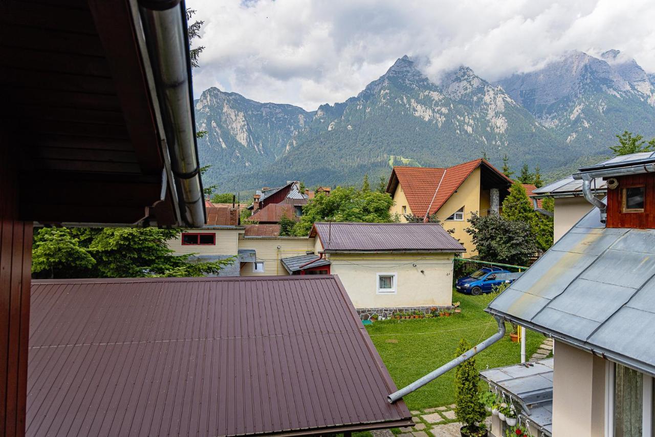 Pensiunea Montan Buşteni Exterior foto