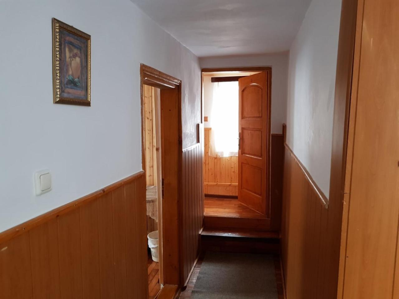 Pensiunea Montan Buşteni Exterior foto